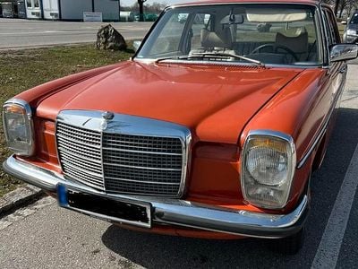 Gebraucht Mercedes W114 1974 Orange Limousine