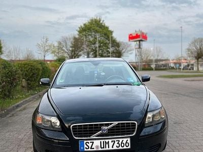 Second-hand Volvo S40 170 CP (125 kW) 2006 Negru Berlinǎ