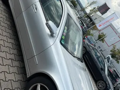 Gebraucht Mercedes E220 Elegance 170 PS (125 kW) 2007 Grau Limousine