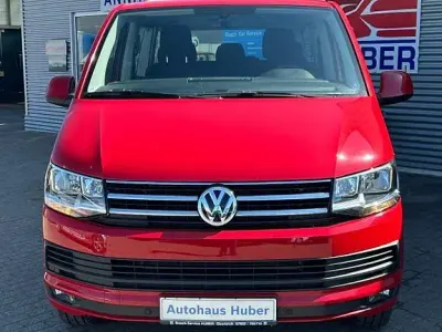 Gebraucht VW Transporter Comfortline 150 PS (110 kW) 2018 Rot Van