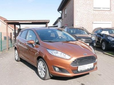 Usata Ford Fiesta Titanium 125 CV (91 kW) 2015 Marrone Utilitaria