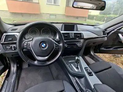 Gebraucht BMW 320 Sport Line 184 PS (135 kW) 2012 Kombi