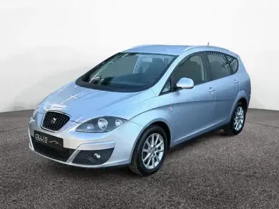 Używany Seat Altea XL Style 160 KM (117 kW) 2010 Srebrny Minivan