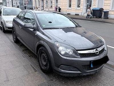 Gebraucht Opel Astra GTC 116 PS (85 kW) 2010 Grau Coupé