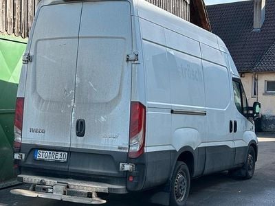 Weiß Gebraucht 2017 Iveco Daily Van / Kleinbus | 15.300 €