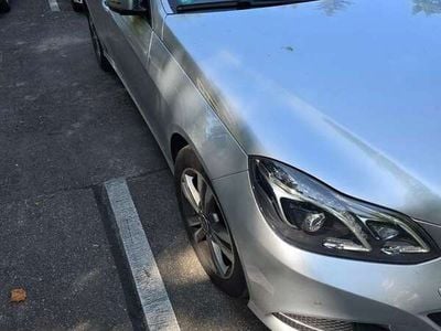 Mercedes E200