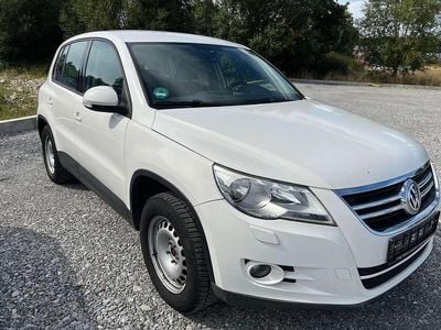 Weiß Gebraucht 2009 VW Tiguan Trendline SUV | 6.900 € (Teuer)