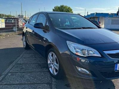 Gebraucht Opel Astra Sport 179 PS (131 kW) 2010 Limousine
