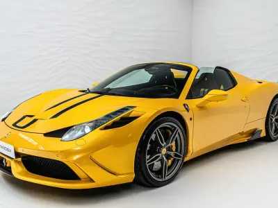 Gebraucht Ferrari 458 605 PS (444 kW) 2015 Gelb Cabrio