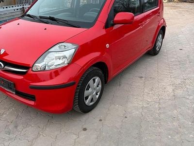 Rot Gebraucht 2008 Subaru Justy Kleinwagen | 1.950 €