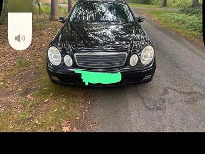 Mercedes E270
