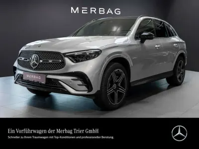 Używany Mercedes GLC300e AMG line 333 KM (244 kW) 2026 Srebrny SUV