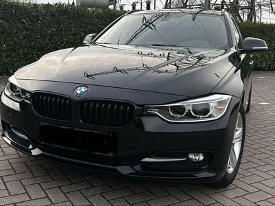 Gebraucht BMW 320 Sport Line 184 PS (135 kW) 2013 Schwarz Kombi