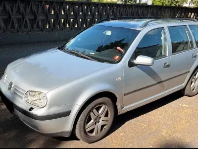 Gebraucht VW Golf IV 101 PS (74 kW) 2005 Silber Kombi