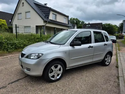 Gebraucht Mazda 2 80 PS (58 kW) 2004 Silber Kleinwagen