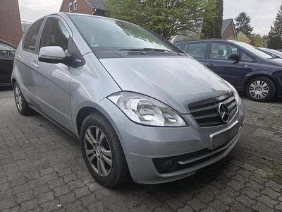 Second-hand Mercedes A160 2011 Argintiu Break
