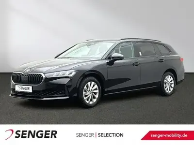 Gebraucht Skoda Superb Essence 150 PS (110 kW) 2025 Schwarz Kombi