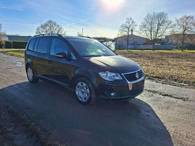 Gebraucht VW Touran Trendline 140 PS (102 kW) 2009 Deep black perleffekt Van / Kleinbus