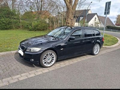 Second-hand BMW 318 Sport Line 143 CP (105 kW) 2012 Negru Break