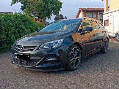 gebraucht Opel Astra Sportstourer