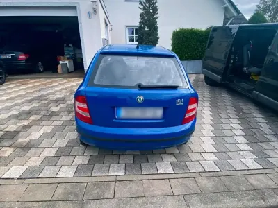 Gebraucht Skoda Fabia 55 PS (40 kW) 2005 Blau Kleinwagen