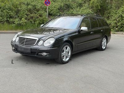 Gebraucht Mercedes E500 387 PS (284 kW) 2007 Schwarz Kombi
