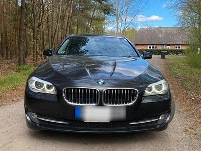 Begagnad BMW 525 218 HK (160 kW) 2012 Grå Kombi