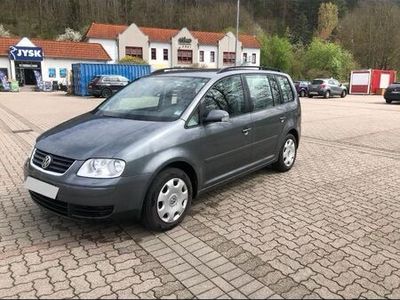 gebraucht VW Touran 1,6 Benzin