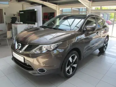 Gebraucht Nissan Qashqai N-Connecta 163 PS (119 kW) 2017 Braun SUV