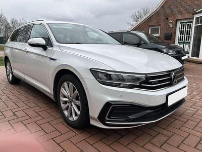 Usata VW Passat GTE 218 CV (160 kW) 2021 Bianco Station wagon