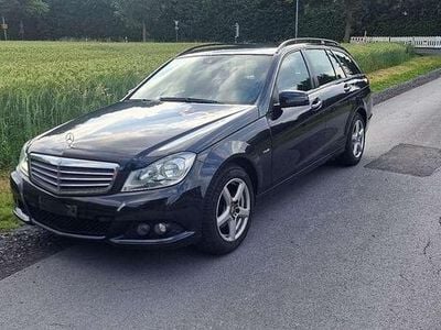 Gebraucht Mercedes C180 156 PS (114 kW) 2011 Schwarz Kombi