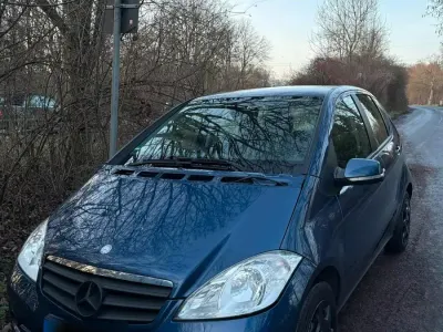 Brugt Mercedes A180 109 HK (80 kW) 2010 Blå Hatchback