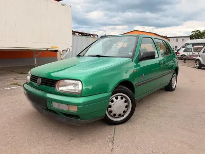 Gebraucht VW Golf III 59 PS (43 kW) 1996 Grün Kleinwagen