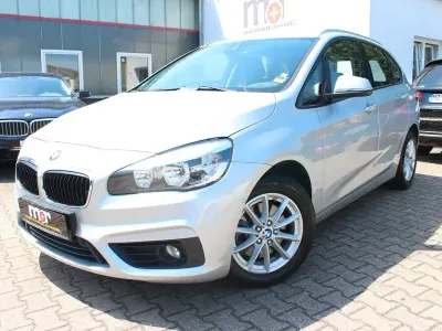 Gebraucht BMW 218 Active Tourer 136 PS (100 kW) 2015 Silber Van / Kleinbus