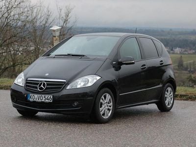 Gebraucht Mercedes A160 Avantgarde 95 PS (69 kW) 2010 Schwarz Kleinwagen