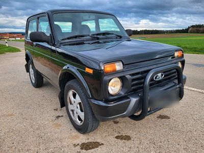 gebraucht Lada niva Urbantop Zustand 4x4 AHK Sitzheizung el.Fenster