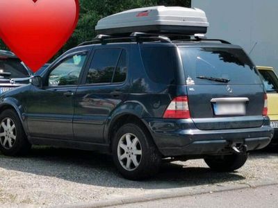 Mercedes ML270