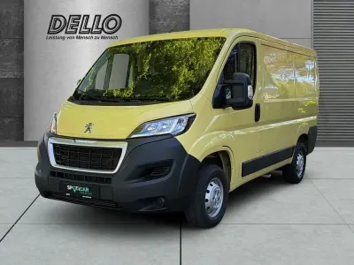 Gebraucht Peugeot Boxer 140 PS (102 kW) 2023 Gelb Van