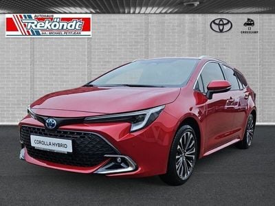 Neu Toyota Corolla 196 PS (144 kW) 2025 Karminarot Kombi
