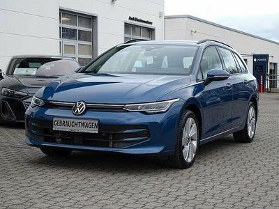 Gebraucht VW Golf VIII Life 150 PS (110 kW) 2024 Blau Kombi