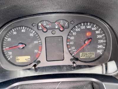 Gebraucht VW Bora 90 PS (66 kW) 2005 Grau Limousine