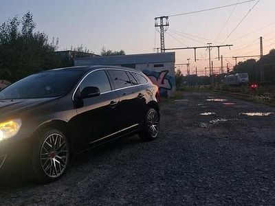 Gebraucht Volvo V60 Summum 205 PS (150 kW) 2010 Schwarz Kombi