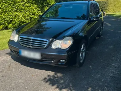 Gebraucht Mercedes C200 Avantgarde 163 PS (119 kW) 2005 Blau Kombi