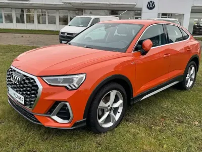 Używany Audi Q3 Sportback S-Line 150 KM (110 kW) 2022 Pomarańczowy SUV