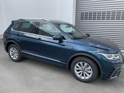 Night blue Gebraucht 2023 VW Tiguan R-line SUV | 41.253 € (Etwas zu teuer)