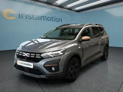 Neu Dacia Jogger 141 PS (103 kW) 2025 Grau Van / Kleinbus
