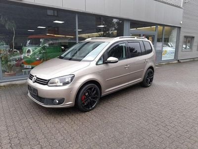 Gebraucht VW Touran Life 140 PS (102 kW) 2014 Beige Van / Kleinbus
