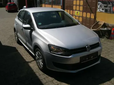 Gebraucht VW Polo Comfortline 69 PS (50 kW) 2010 Silber Kleinwagen