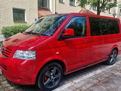 Gebraucht VW Caravelle 140 PS (102 kW) 2005 Rot Van / Kleinbus