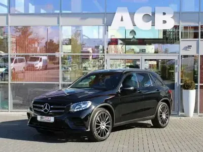 Używany Mercedes GLC250 AMG 211 KM (155 kW) 2017 Czarny SUV